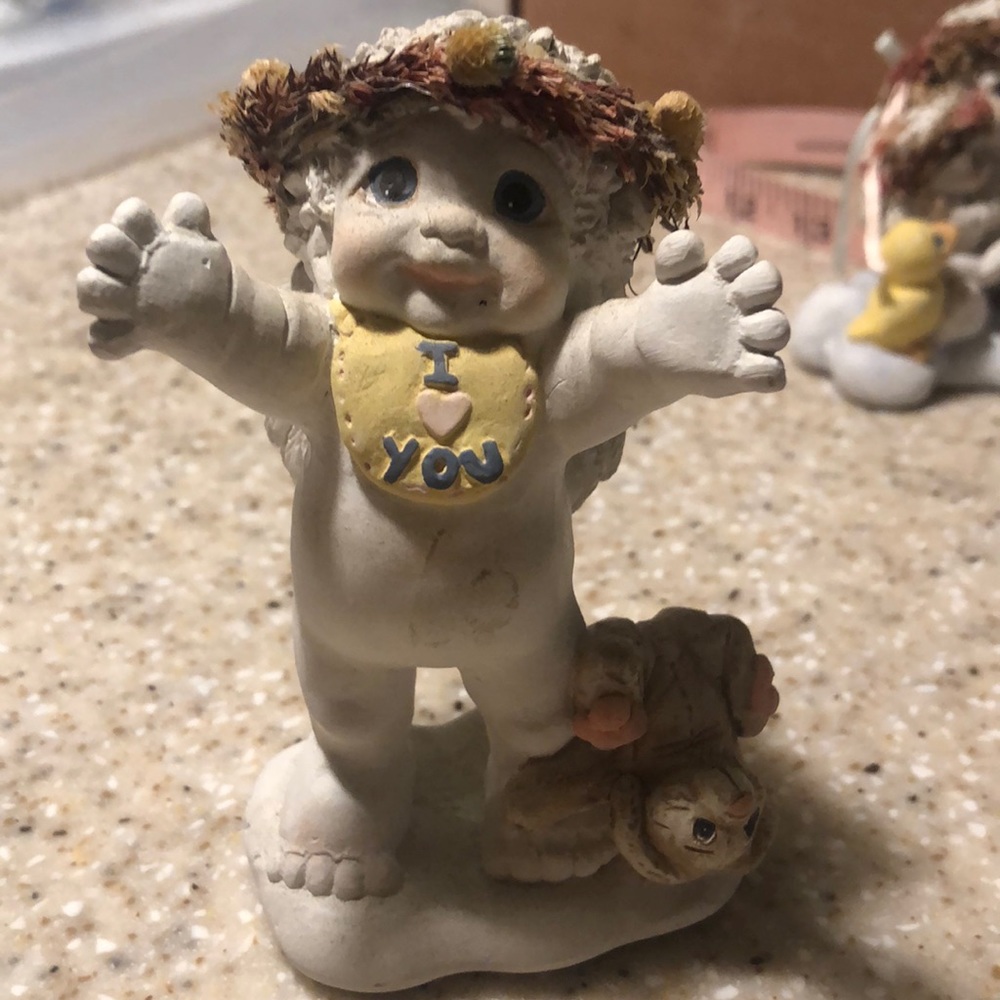 Dreamsicle Angel Figure